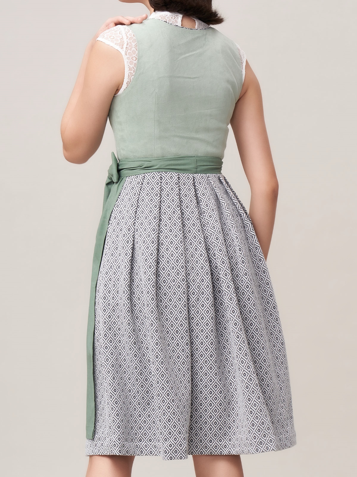 Dirndl mit Hakenverschluss in Grün