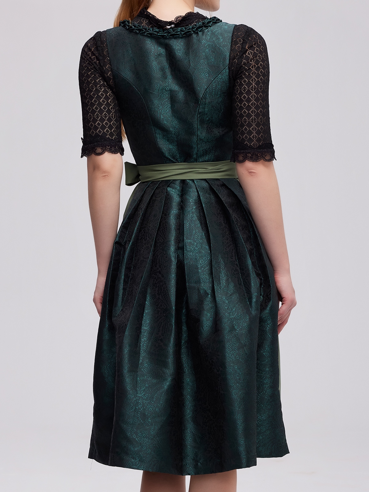 Stylisches Dirndl in Grün