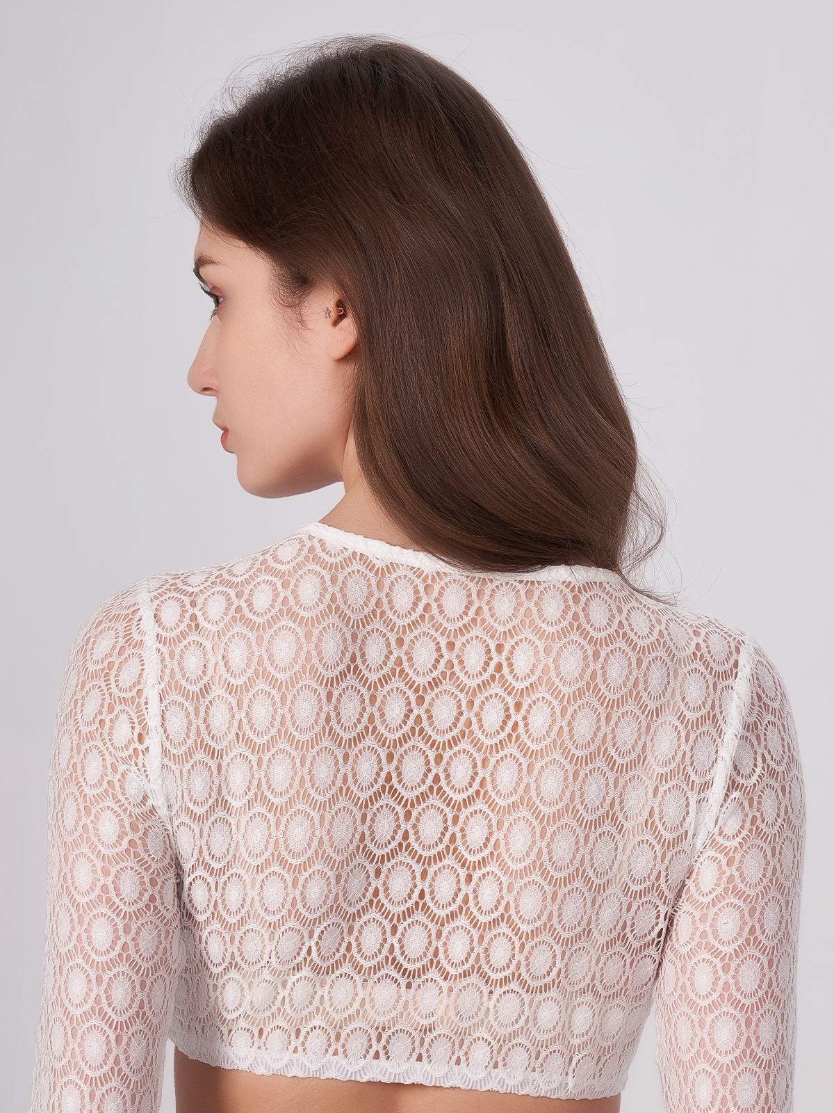 Beige Dirndl mit weißer Bluse