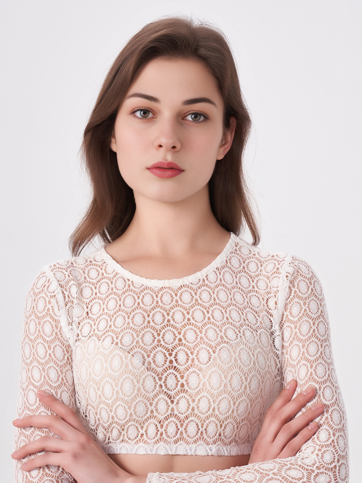 Elegante weiße Dirndl Bluse mit Spitzendetails