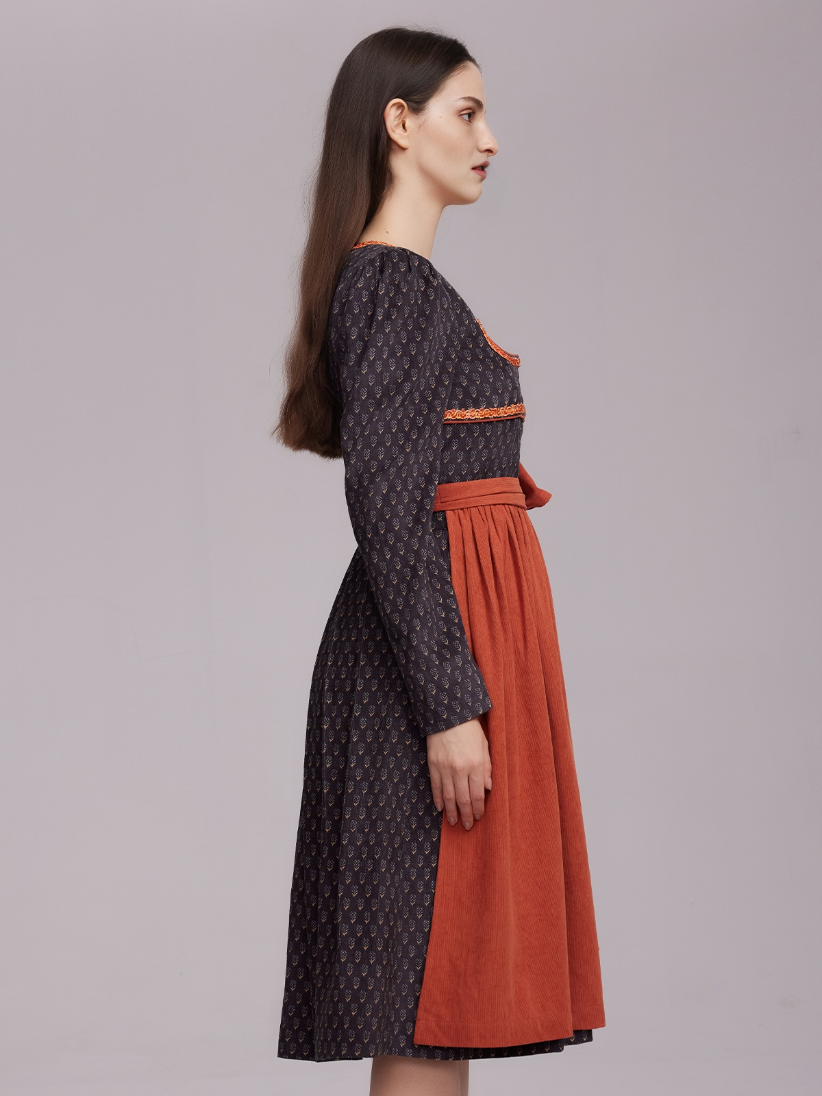 Dirndl in eleganter blauer Variante